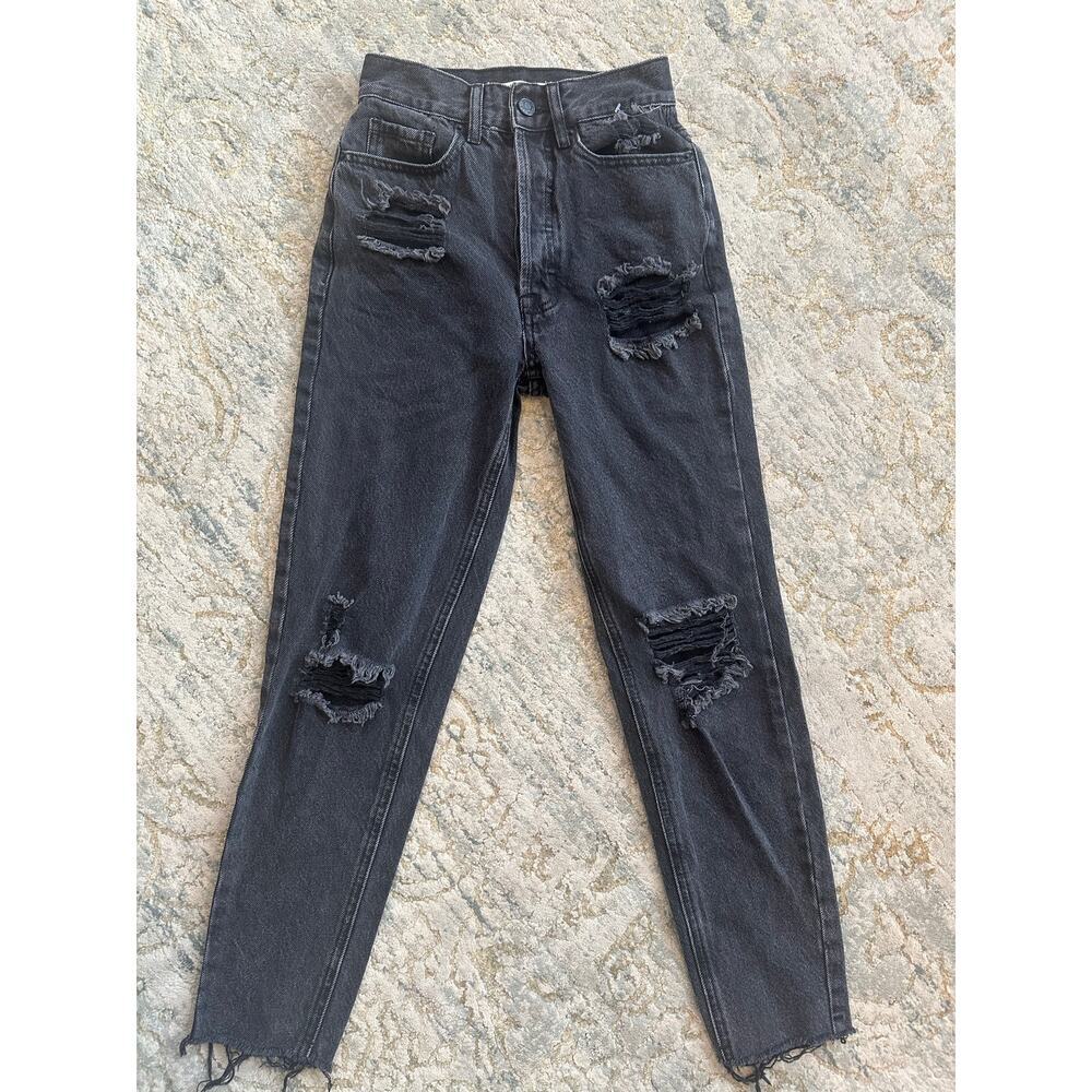 23(00) Pacsun black distressed high rise jeans
